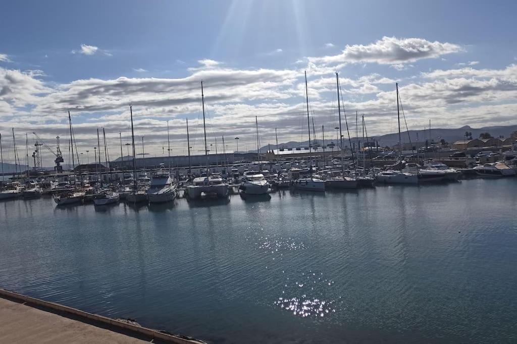 Piso En Playa De Gandia! Lägenhet Exteriör bild